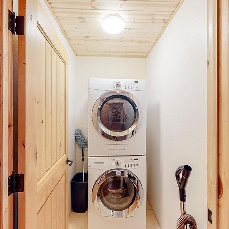 Oso Lodge Unit B 西优胜美地 外观 照片