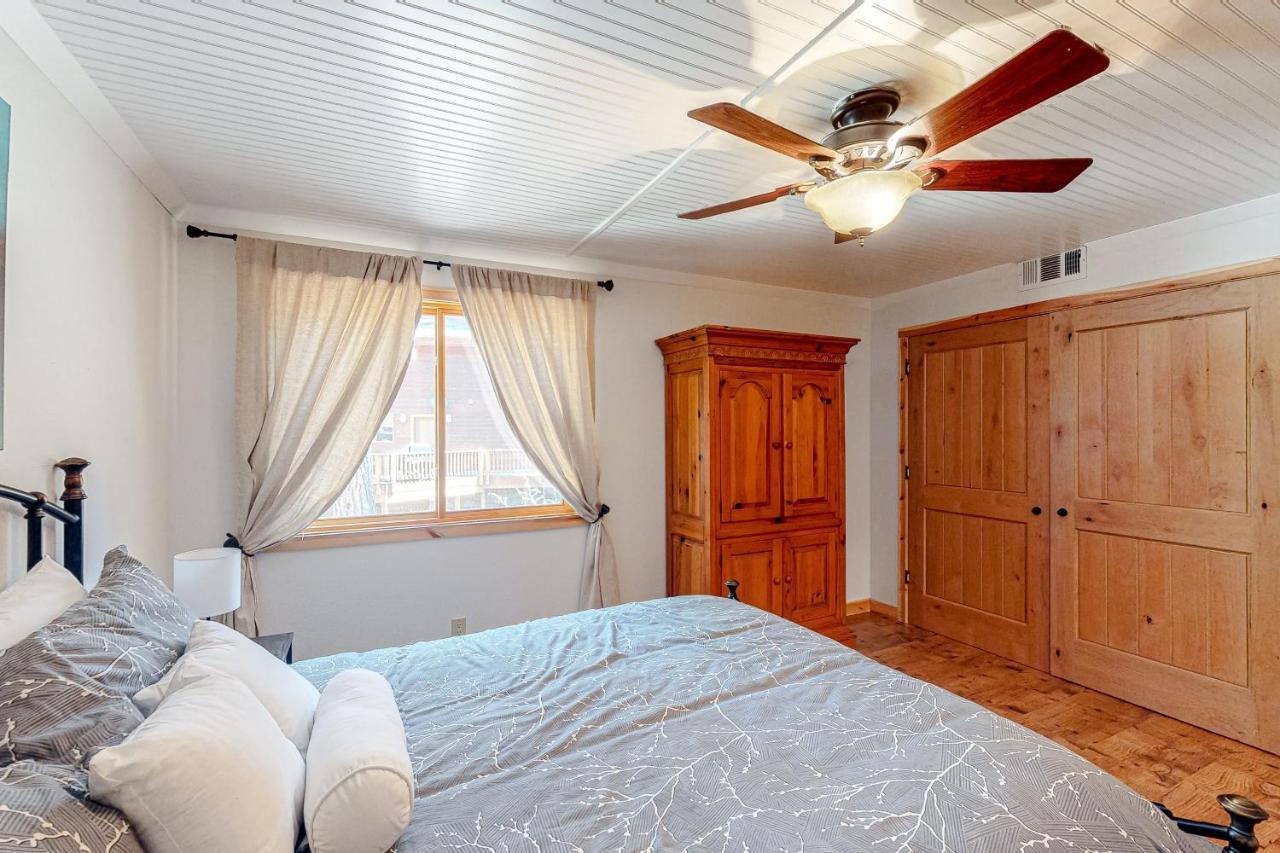 Oso Lodge Unit B 西优胜美地 外观 照片